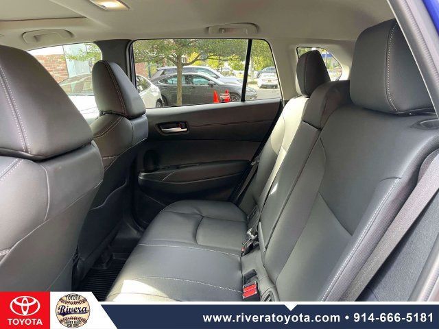 Used 2023 Toyota Corolla Cross XLE w/ Convenience Package AWD/4WD image 13