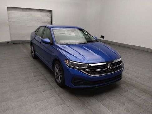 Used 2024 Volkswagen Jetta SE FWD image 13