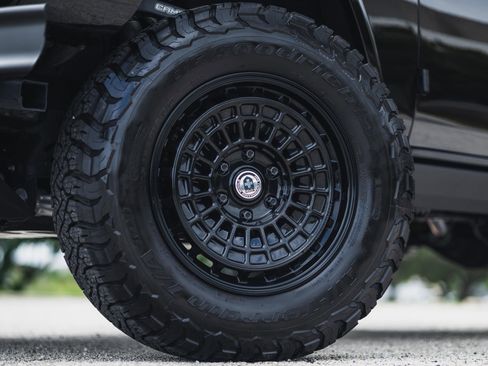 Used 2024 Ford Bronco Black Diamond AWD/4WD image 19