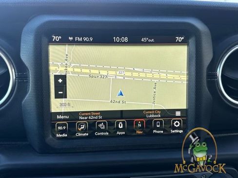 Used 2018 Jeep Wrangler Unlimited Sahara image 14