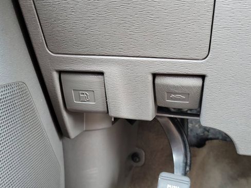 Used 2016 Toyota Sienna XLE image 27