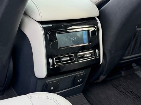 Used 2025 Lincoln Aviator AWD image 29