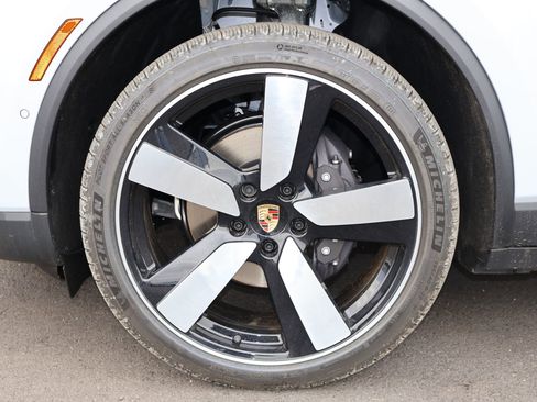 New 2026 Porsche Macan 4 Electric AWD/4WD image 27