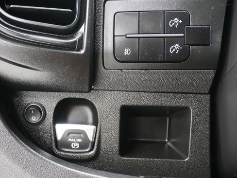 Used 2023 RAM ProMaster 2500 w/ Premium Appearance Group FWD image 17