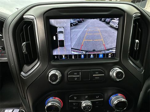 Used 2022 GMC Sierra 2500 Denali image 24