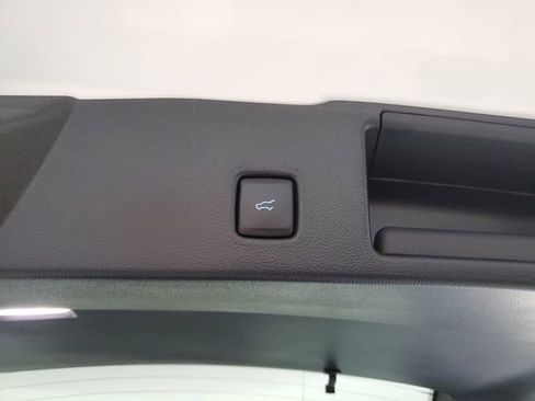 Used 2023 Ford Escape Platinum w/ Premium Technology Package image 9