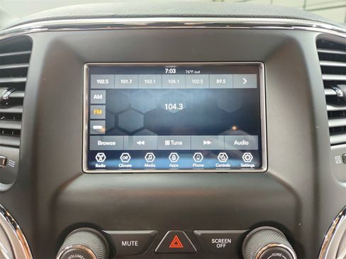 Used 2018 Jeep Grand Cherokee Limited image 28