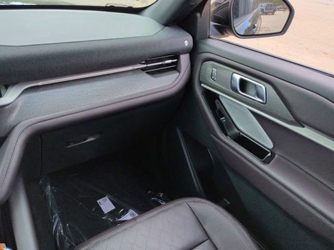 New 2026 Ford Explorer Platinum RWD image 17