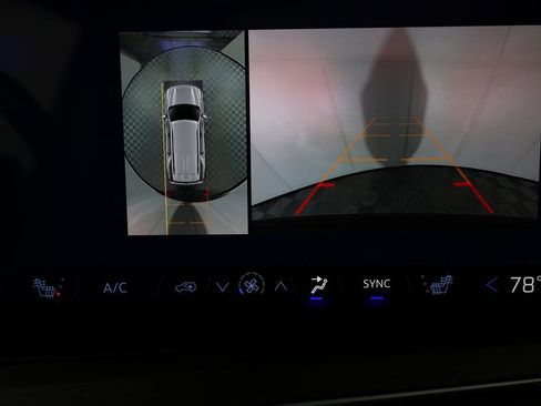 Used 2026 Chevrolet Tahoe Z71 w/ Comfort Package image 28