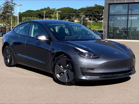 Used 2023 Tesla Model 3 Standard Range image 28