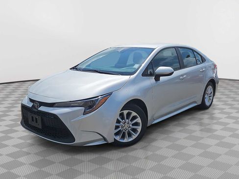 Used 2021 Toyota Corolla LE w/ LE Convenience Package image 1