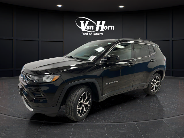 Used 2025 Jeep Compass Limited AWD/4WD image 3