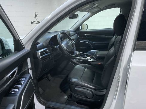 Used 2022 Kia Telluride LX AWD/4WD image 2