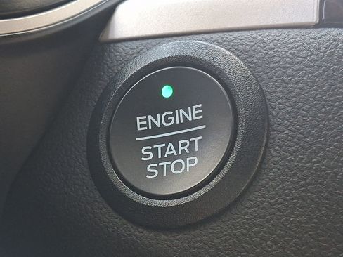 Certified 2021 Ford Escape SE FWD image 26