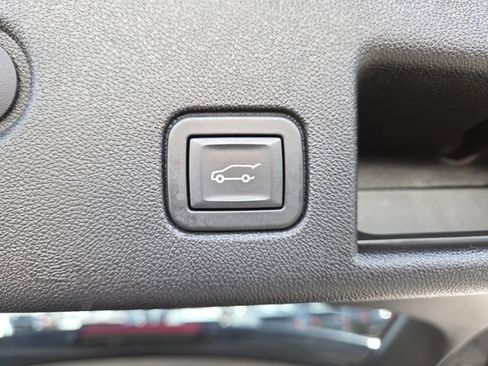 Certified 2019 Chevrolet Equinox LT AWD/4WD image 17