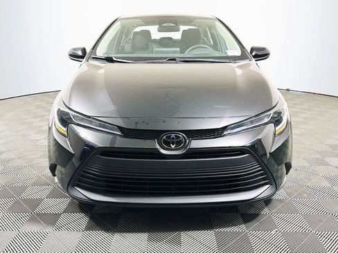 Certified 2023 Toyota Corolla LE image 3
