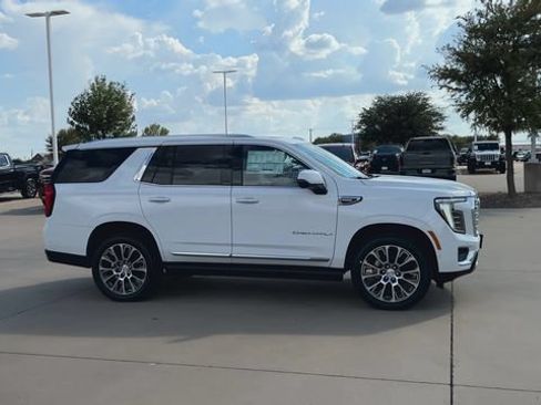 New 2026 GMC Yukon Denali w/ Denali Reserve Package RWD image 2