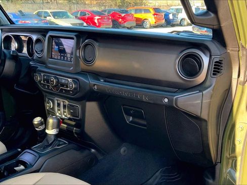 Used 2020 Jeep Wrangler Sport image 16