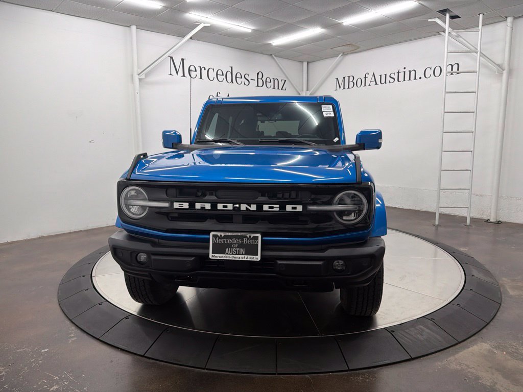 Used 2024 Ford Bronco Outer Banks AWD/4WD image 2