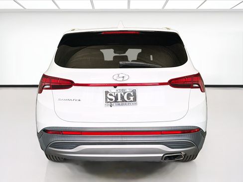 Used 2023 Hyundai Santa Fe SE FWD image 5