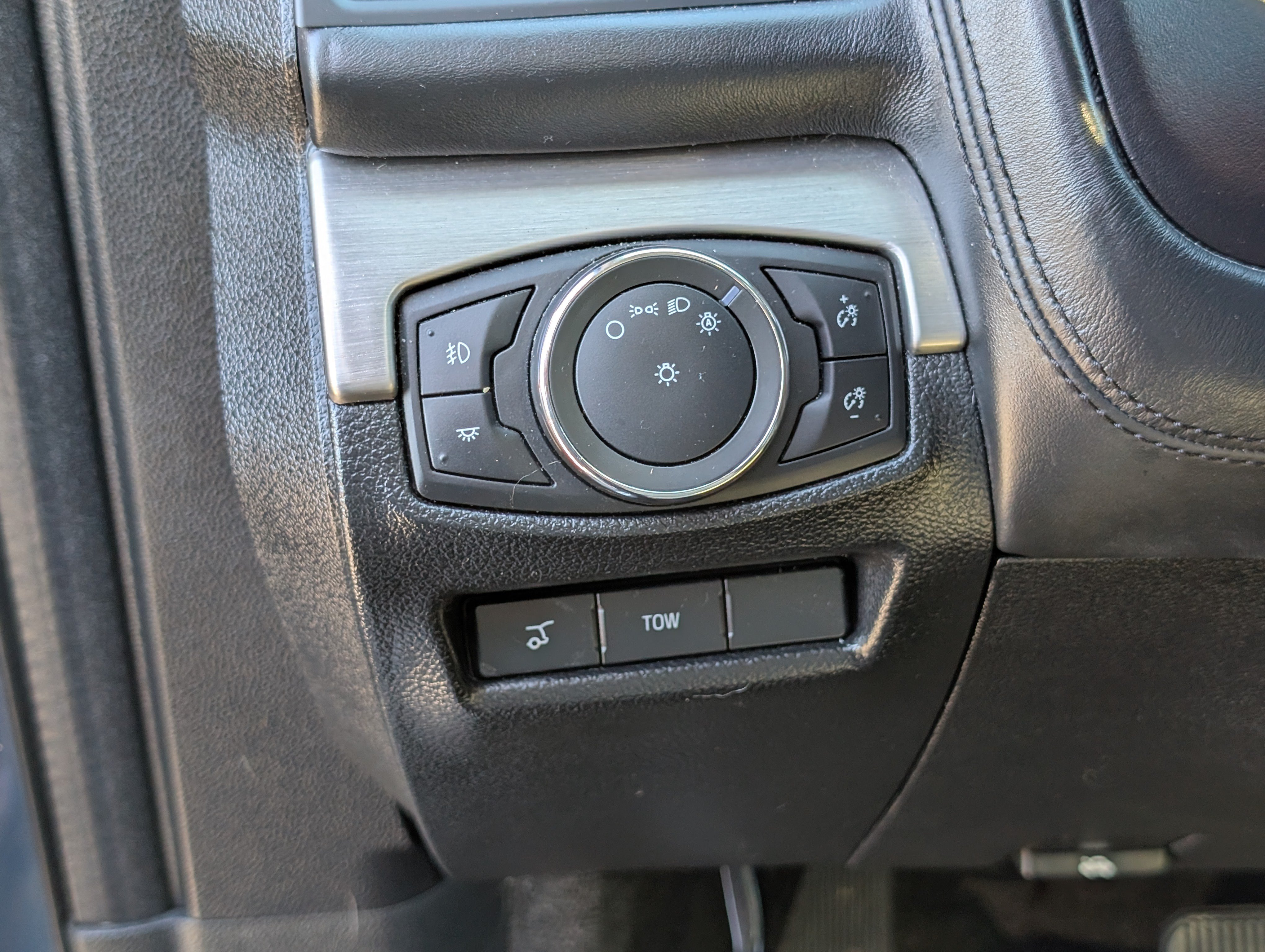 Certified 2017 Ford Explorer Platinum AWD/4WD image 29