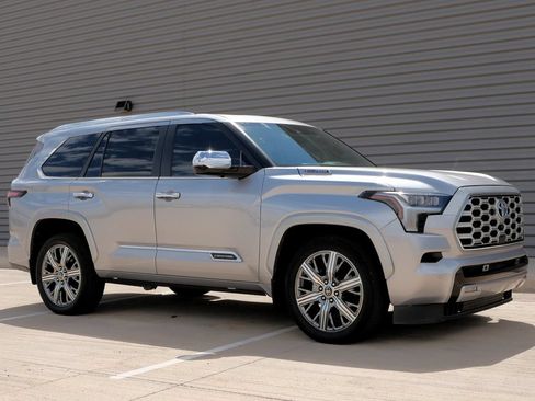 Used 2024 Toyota Sequoia Capstone AWD/4WD image 1