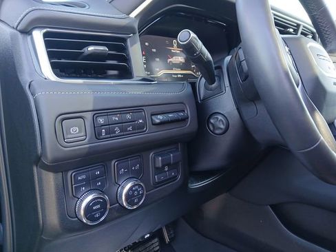 Used 2024 GMC Yukon Denali Ultimate image 29