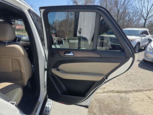 Used 2015 Mercedes-Benz ML 350 2WD image 39