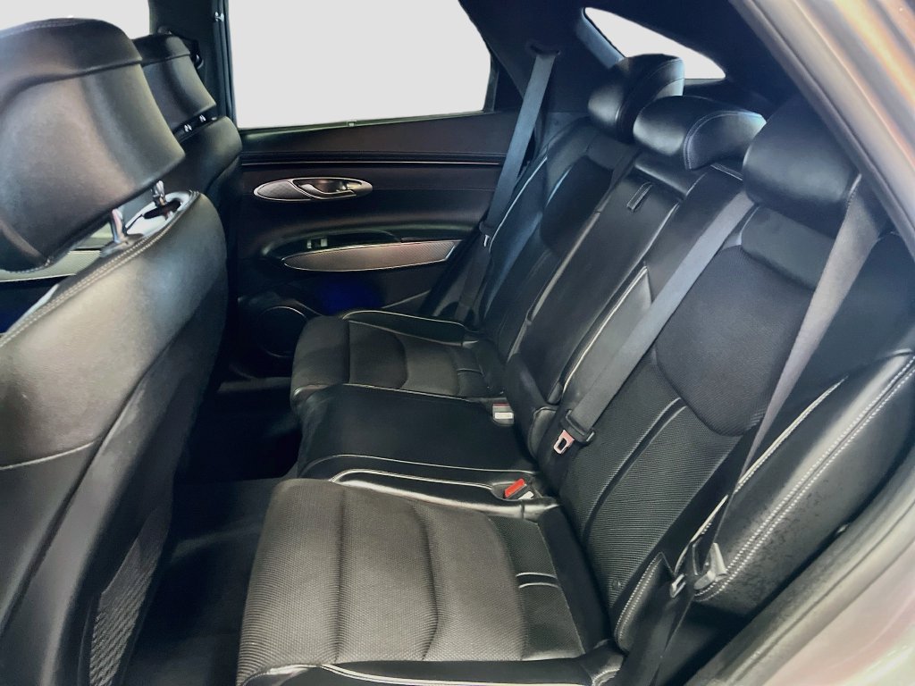 Used 2022 Genesis GV70 2.5T w/ Sport Prestige Package AWD/4WD image 26