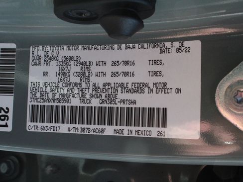 Used 2022 Toyota Tacoma TRD Off-Road AWD/4WD image 33