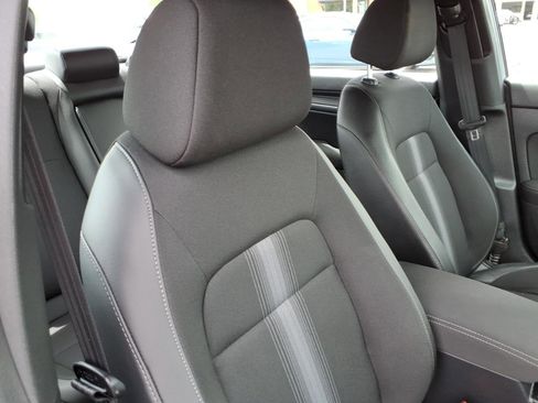 Used 2025 Honda Civic Sport image 12