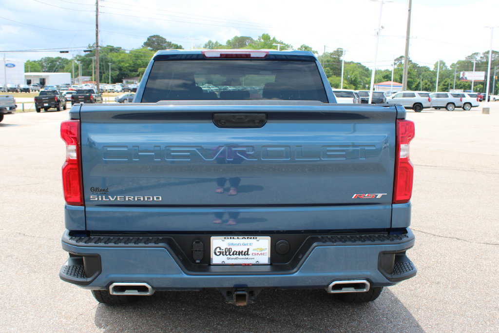 Used 2024 Chevrolet Silverado 1500 RST w/ Z71 Off-Road Package AWD/4WD image 9