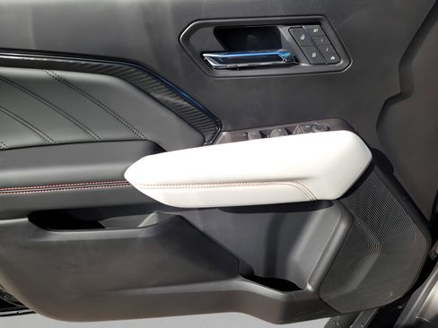 New 2026 GMC Canyon AT4X image 20