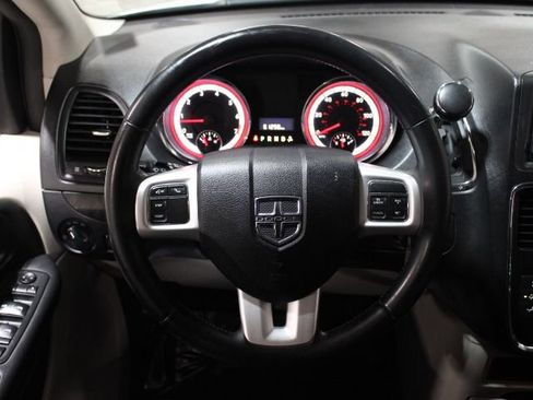 Used 2017 Dodge Grand Caravan SE w/ Power Window Group FWD image 29