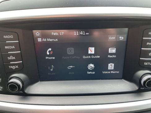 Used 2019 Kia Sorento LX image 17