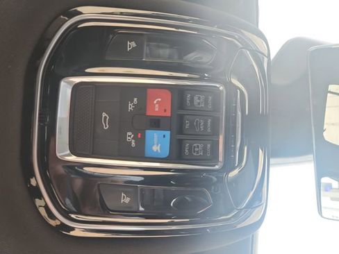 Used 2021 Jeep Grand Cherokee L Overland w/ Luxury Tech Group IV image 28