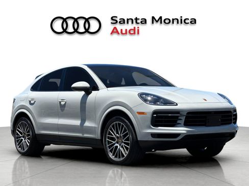 Used 2023 Porsche Cayenne Platinum Edition AWD/4WD image 9