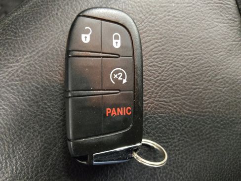 Used 2018 Jeep Compass Trailhawk w/ Safe & Security Group image 32