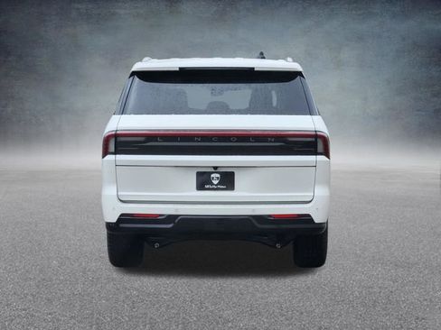 New 2026 Lincoln Navigator L Black Label AWD/4WD image 6