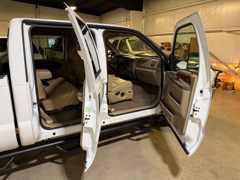 Used 2002 Ford F350 Lariat AWD/4WD image 31
