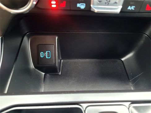 Certified 2022 Ford F150 XLT w/ Equipment Group 302A High image 18