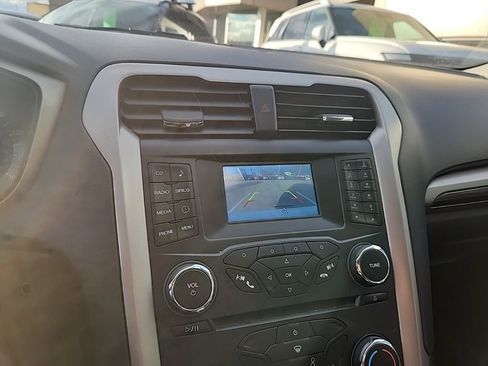 Used 2015 Ford Fusion SE w/ Equipment Group 202A image 19