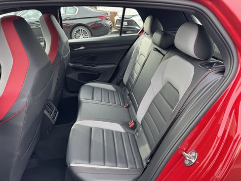 Used 2025 Volkswagen GTI Autobahn image 32