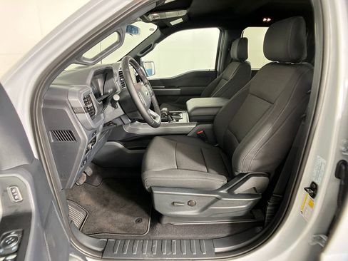 New 2025 Ford F150 XLT w/ Equipment Group 301A Standard image 28