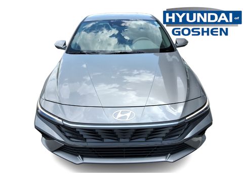 Used 2024 Hyundai Elantra SEL FWD image 2