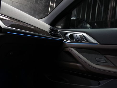 Used 2024 BMW M440i Convertible RWD image 60