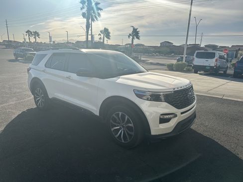 Used 2020 Ford Explorer ST w/ Premium Technology Package AWD/4WD image 5