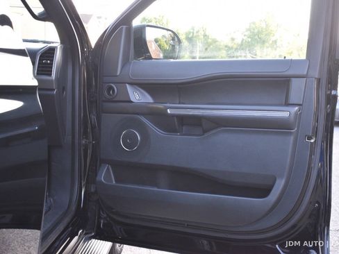 Used 2018 Ford Expedition Max XLT AWD/4WD image 11