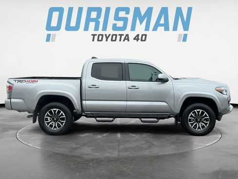 Used 2020 Toyota Tacoma TRD Sport image 8