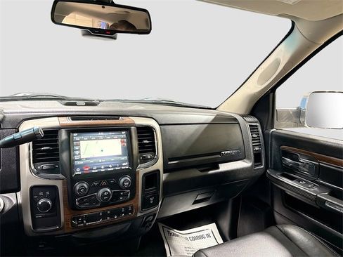 Used 2018 RAM 2500 Laramie image 26